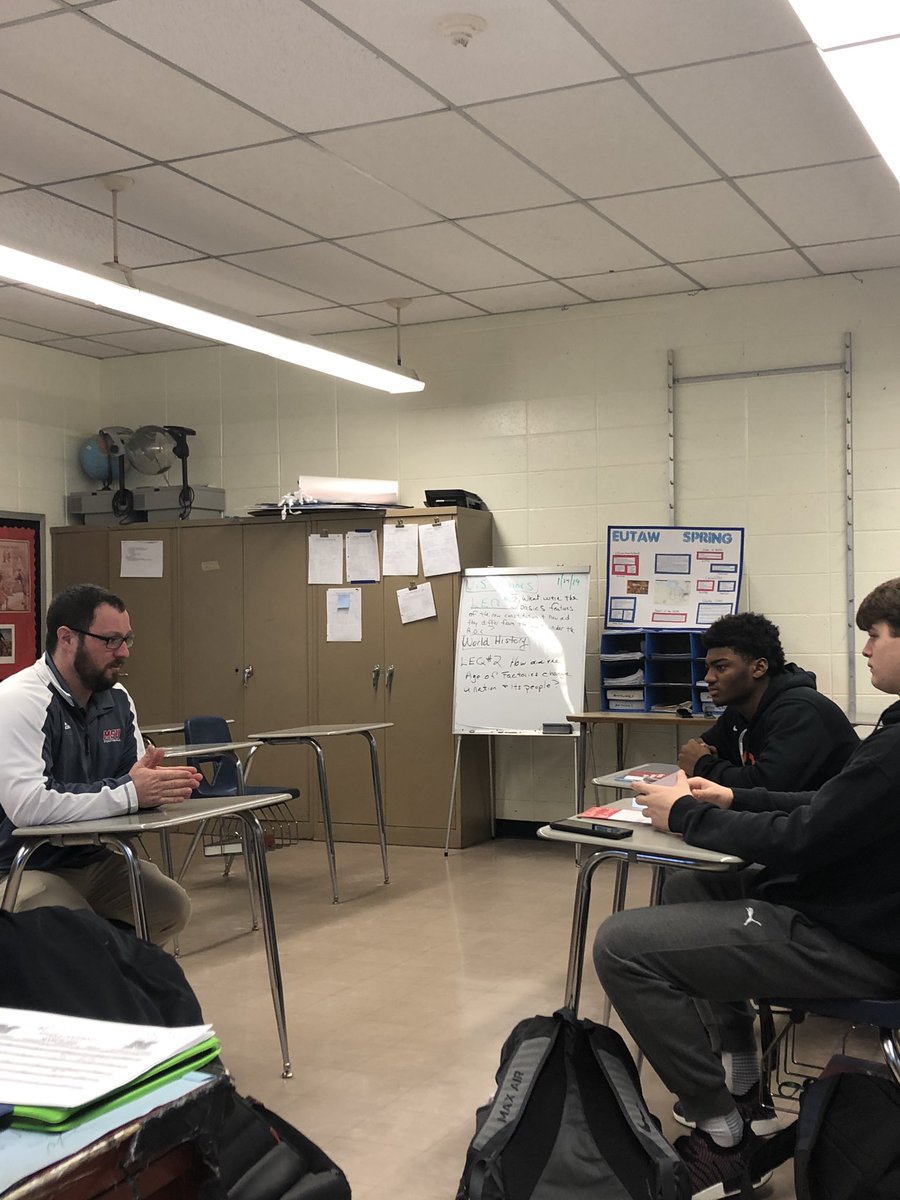 Thank you to <a href="/CoachPalazz/">Coach 🅿️alazz</a> for stopping and visiting with our players! <a href="/MTHSAthletics1/">MTHS Athletics</a>