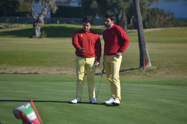 España defenderá título en la final del Match Internacional Octogonal tras empatar con Finlandia en la tercera ronda clasificatoria. El equipo español termina primero de su grupo y se enfrentará a Holanda. ¡A por el triunfo! rfegolf.es/CompetenciaPag…