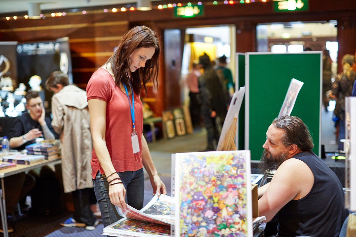 WrthingWormhole's tweet photo. One of our 2018 guests @sabinecrossen checking out some of our very own @TheGrantPerkins artwork at #WorthingWormhole https://t.co/aG8ktFDifS