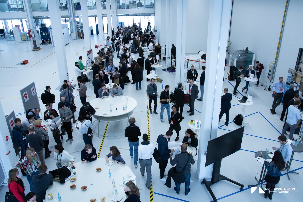 StartupAutobahn's tweet image. Today we had our Final Deep Dive (aka Selection Day) with 220 attendees. 40 startups from 10 countries followed our invitation to Stuttgart, to meet our Anchor Partner. #selectionday #startups #innovation