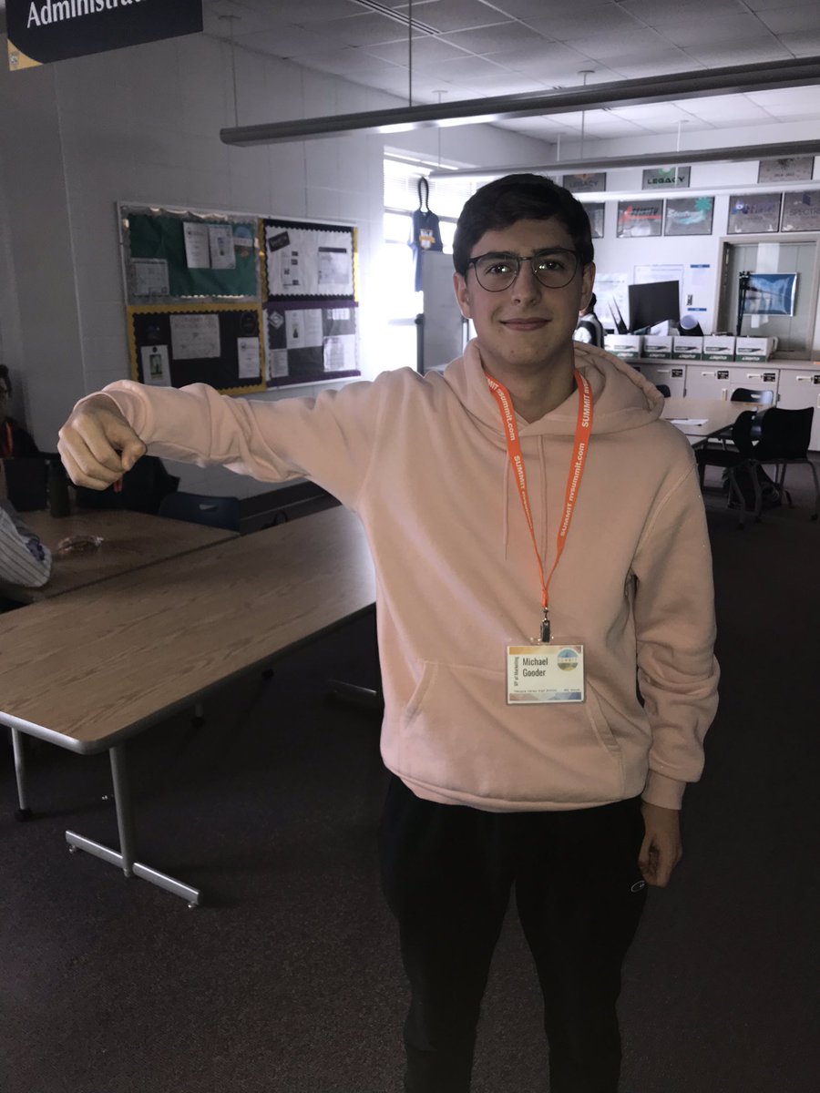 NVSummitCorp's tweet image. Testing out our new line of Invisibility Spray on some employees. How do you think its working? 👀#InvisibilitySpray #ReachNewHeights