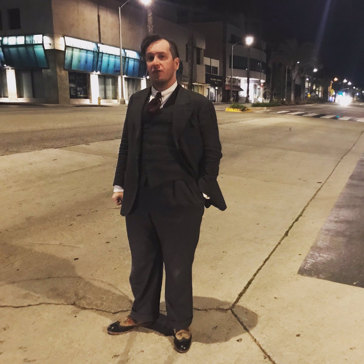 MDApparel's tweet photo. #threepiecesuit #beltback #beltedsuit #bespokesuit #bespoke #twotoneshoes #threetoneshoes #streetwear #hollywoodfashion #customclothing #mattdeckard #decisionmaker #actionback #actionbacksuit #suit #suited #vest #waistcoat #weskit #johnstonandmurphy #collarbar #travelwear https://t.co/VfWCwddDbR