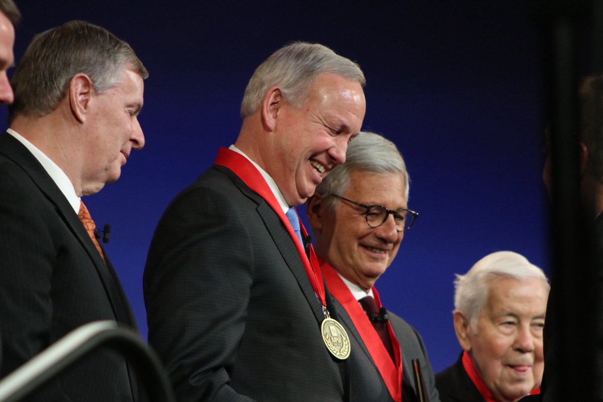IndyMayorJoe's tweet image. And thank you to the visionary leaders who have given so much to our community — it was an honor to be recognized by @paydar, with these distinguished individuals. #MyIUPUI