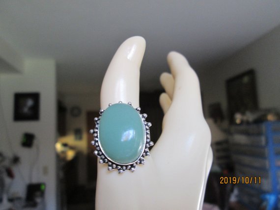 sobertj's tweet photo. Handcrafted Chalcedony Gemstone Sterling Silver 925 Ring Size 8.5, Wt. 6 Grams #LargeChalcedony #925SterlingSilver 
$33.85
➤ https://t.co/fgZpZ86DFv https://t.co/iLhEc86Lzq
