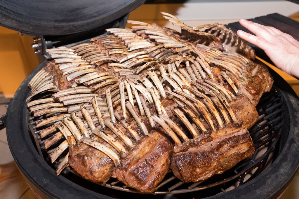 KamadoJoe's tweet image. Bone appetit! Why did the skeleton start a fight? ... He had a bone to pick. Here is a challenge for you, how many bones can you count? #kamadojoe #caymancookout