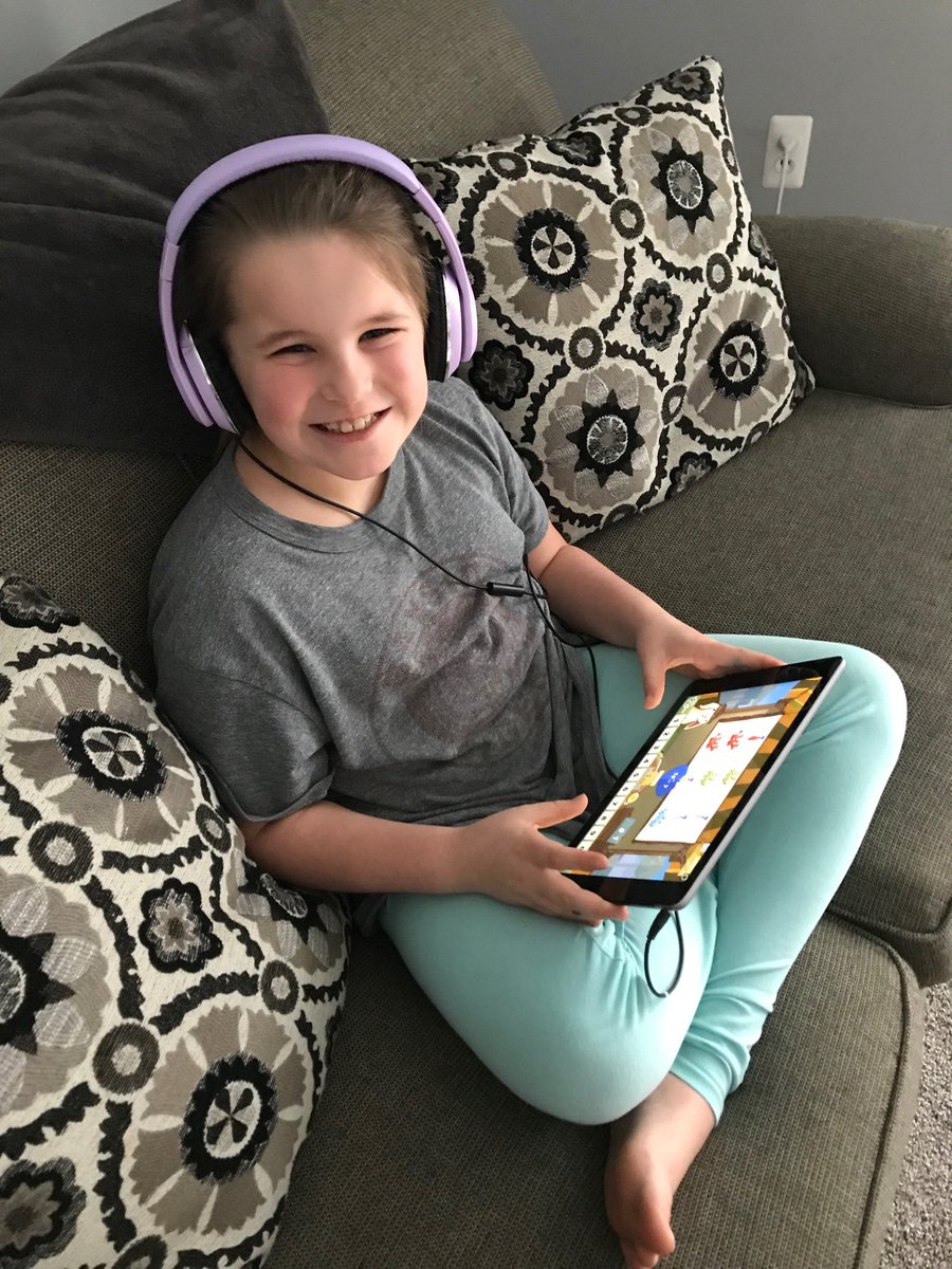JmccabeMccabe's tweet photo. Taking advantage of our extra time home! #MortonElstars #SnowDayChallenge https://t.co/qmkRFgpuUW