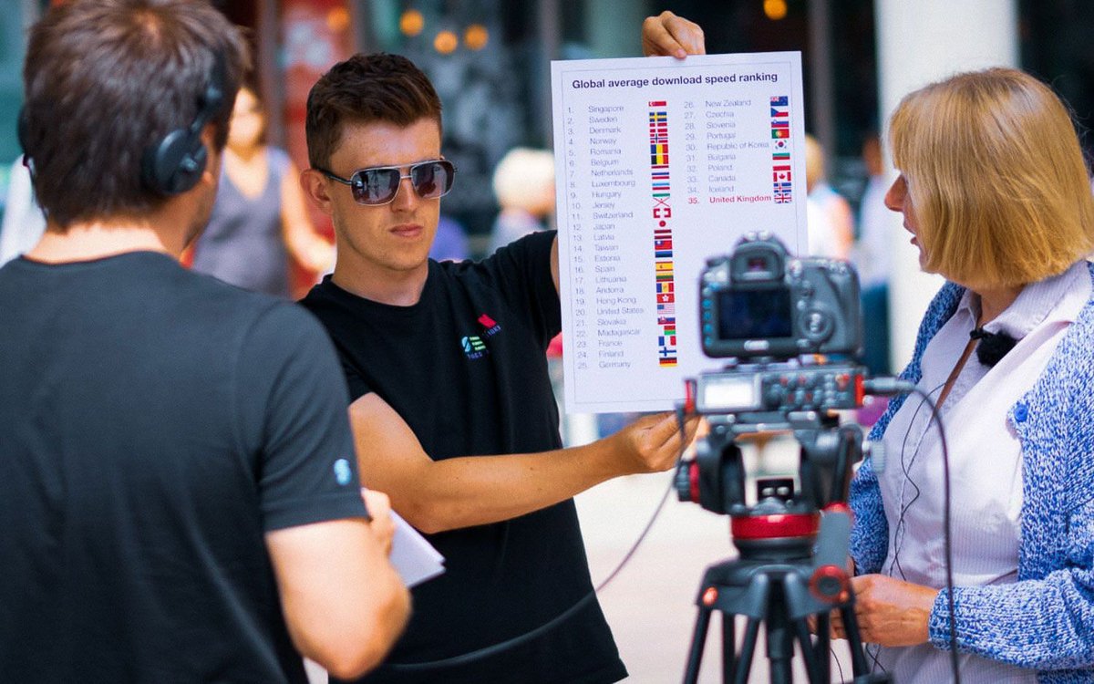 7VidProductions's tweet photo. Have a read of our latest blog...

"3 Reasons Why You Should Be Using Video On Social Media"

#socialmedia #socialmediamarketing #VIDEO #VideoMarketing #Yorkshire #leeds 

https://t.co/rnBiWCgqC2 https://t.co/CFkc75H65z