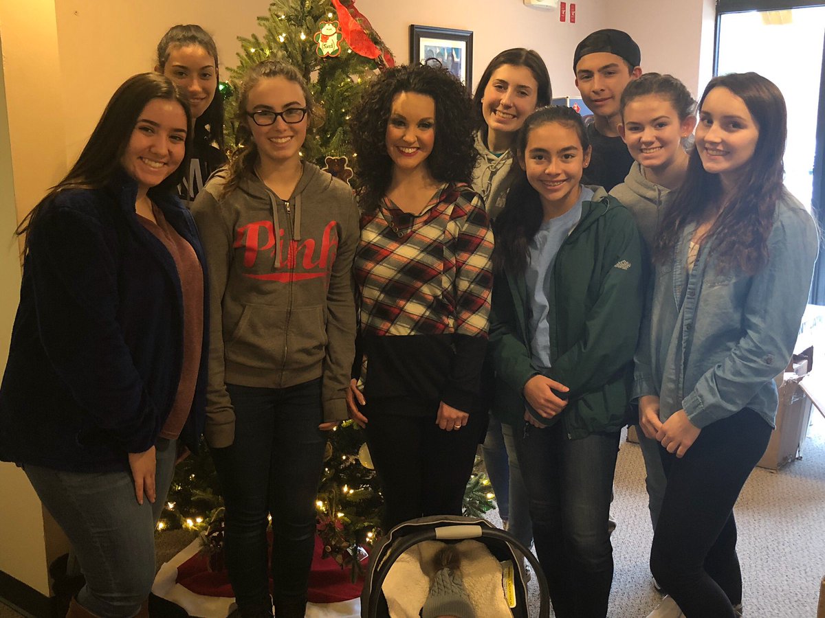 BPRTlib's tweet image. @bristolplymtech A special Thank You from JRI Institute and Intensive Foster Care and Adoption to our Community Service Club for being “exceptionally generous with their time” for donating and wrapping gifts this Christmas. Great work!! 💙🎄#technicalschools #communityservice