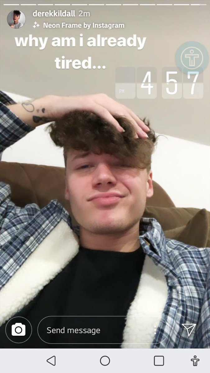 krexioxhlove's tweet photo. Damn derek just damn😂😂😂 get ur ass up and do something...then again i cant be talking im always sitting on my ass😂 @DerekKildall https://t.co/vHwgmfZTur