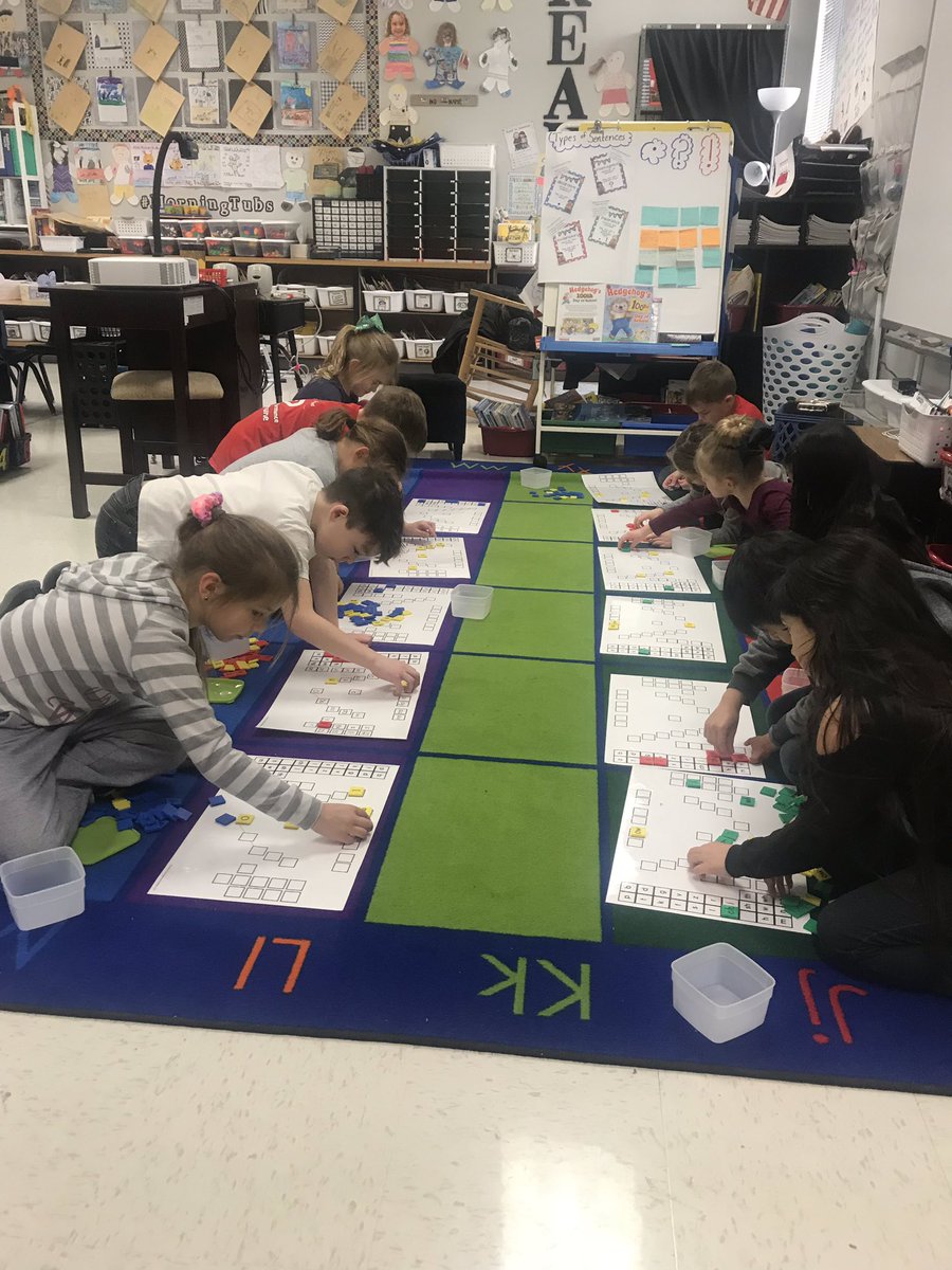 Warner_FME_1st's tweet photo. Look π at that racing focus! On your mark, get set, GOOOO! #competitivegroup #phonicsfunwithtiles #FMEfamily2018 https://t.co/cLREbwWQAx