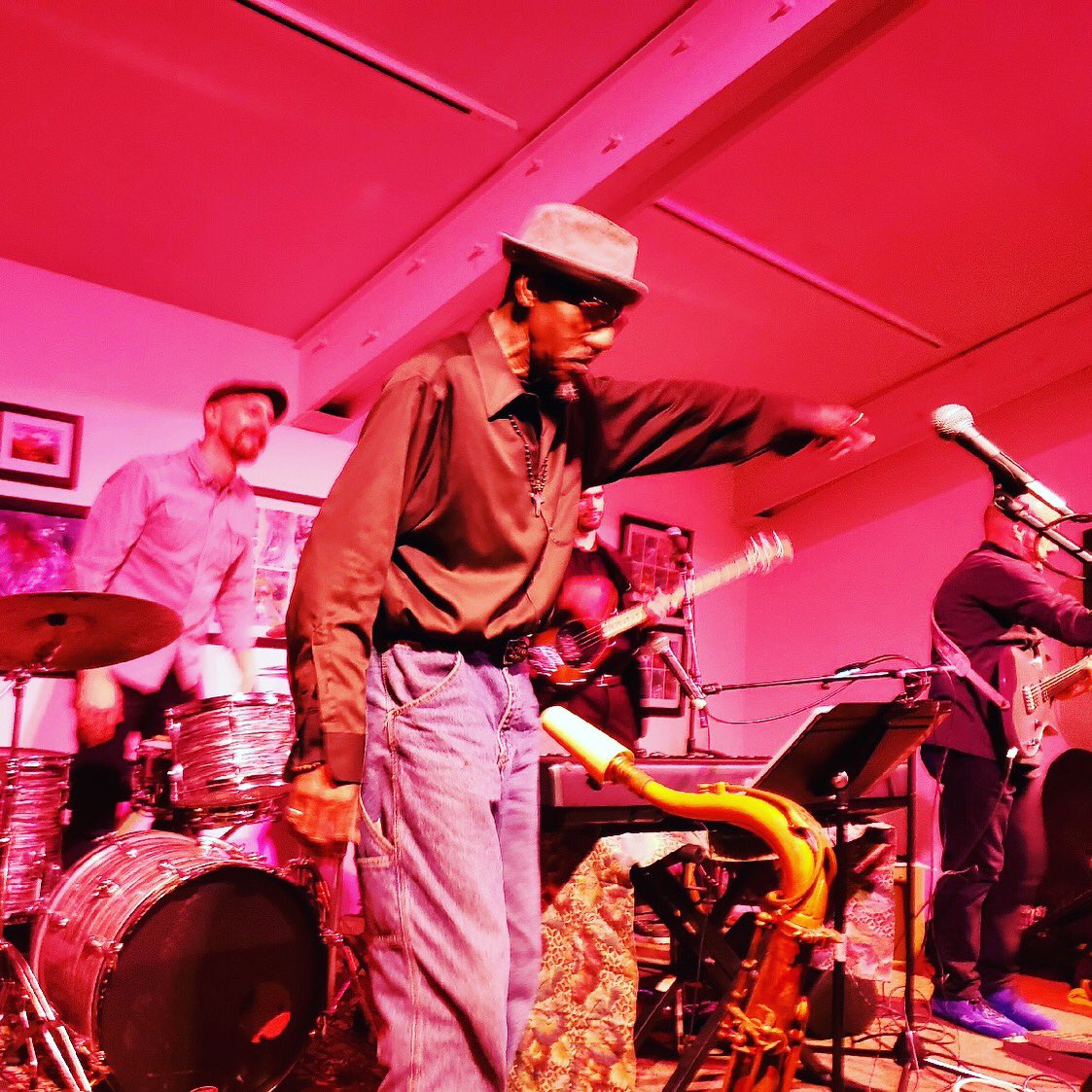 sam_waymon's tweet photo. Saturday, 1/26/19 - Maureen’s Jazz Cellar.
Come out!
#ganjaandhess #samwaymon #ninasimone #billgunn #personalproblems #samuelwaymon
Photo by: Regina Davis https://t.co/xxSKOq0E9Q