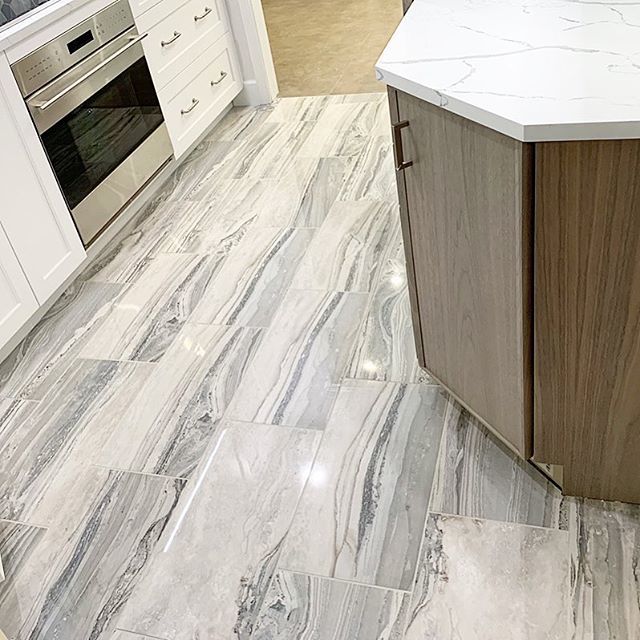 conceptiitile's tweet photo. Gleaming tile floor in our new display 
#conceptiitile #conceptiidesign #porcelaintile #rochesterny #tilestore #tile #roc #585 https://t.co/GLruVNfl2O https://t.co/8saN67U4wa