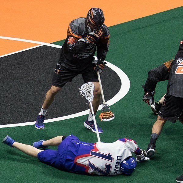 Bill_OBrien96's tweet photo. Throwback to 2017 @NEBlackWolves @NLL game vs @TorontoRockLax - willing to throw my body around for any team interested 🤷🏽‍♂️ 

📷: @ConquestPhotos https://t.co/0khA52BlV5