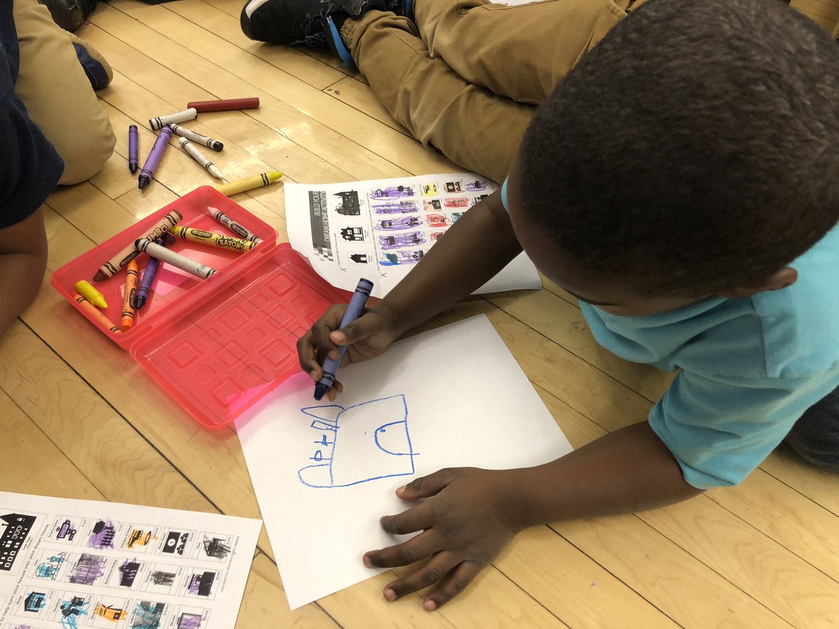 RiggsMelody's tweet photo. Today in Design Lab we talked about how architects help people decide trade offs (more elevators but less windows), then we designed and built our dream houses while talking about trade offs we might have to make (pool vs. b-ball court). #IamCPS #DesignLabCincy https://t.co/yAypS2nIqH