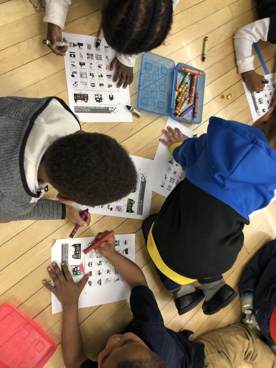 RiggsMelody's tweet photo. Today in Design Lab we talked about how architects help people decide trade offs (more elevators but less windows), then we designed and built our dream houses while talking about trade offs we might have to make (pool vs. b-ball court). #IamCPS #DesignLabCincy https://t.co/yAypS2nIqH
