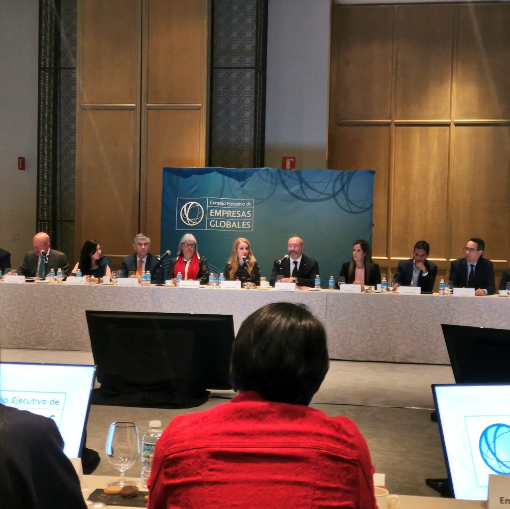 emglobales's tweet photo. "En 2030 las empresas globales visualizamos a #México como un jugador fundamental en el comercio internacional, como un actor relevante para extender los #Beneficios de la globalización a aquellos sectores que no se han beneficiado hasta ahora" @claujanez #PresidentaCEEG https://t.co/jUv8wTMnzg