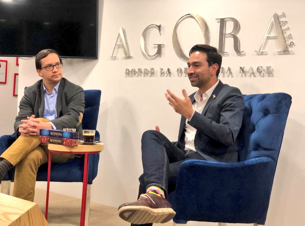 MauroToroO's tweet photo. Hace 10 años no teníamos todos estos espacios de charlas con emprendedores. Éramos 3 gatos que estaban empezando a moverse con nuevos emprendimientos, y cada semana se iban unos que no lo lograban y llegaban otros que querían intentarlo #AgoraTalks https://t.co/CGwwENoOiW