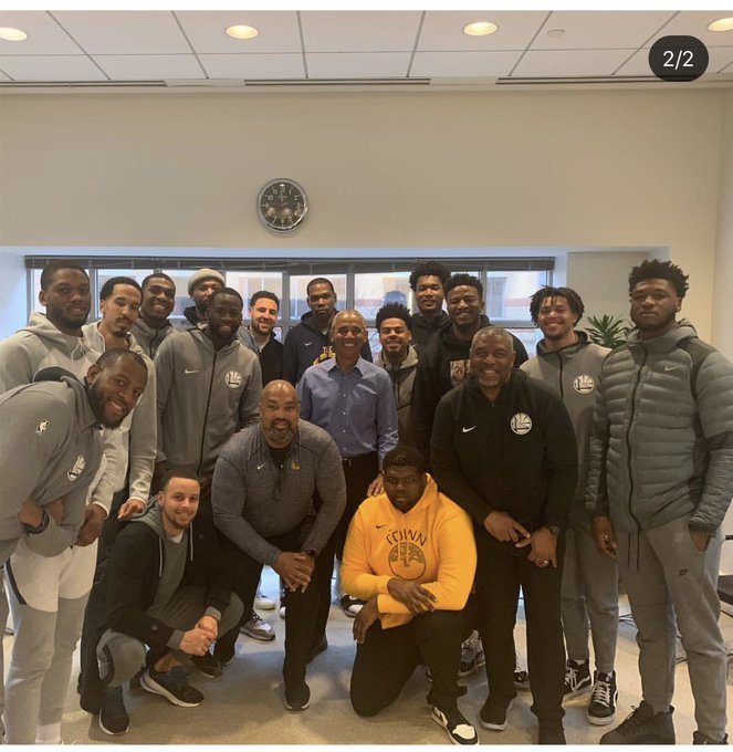 View image on Twitter