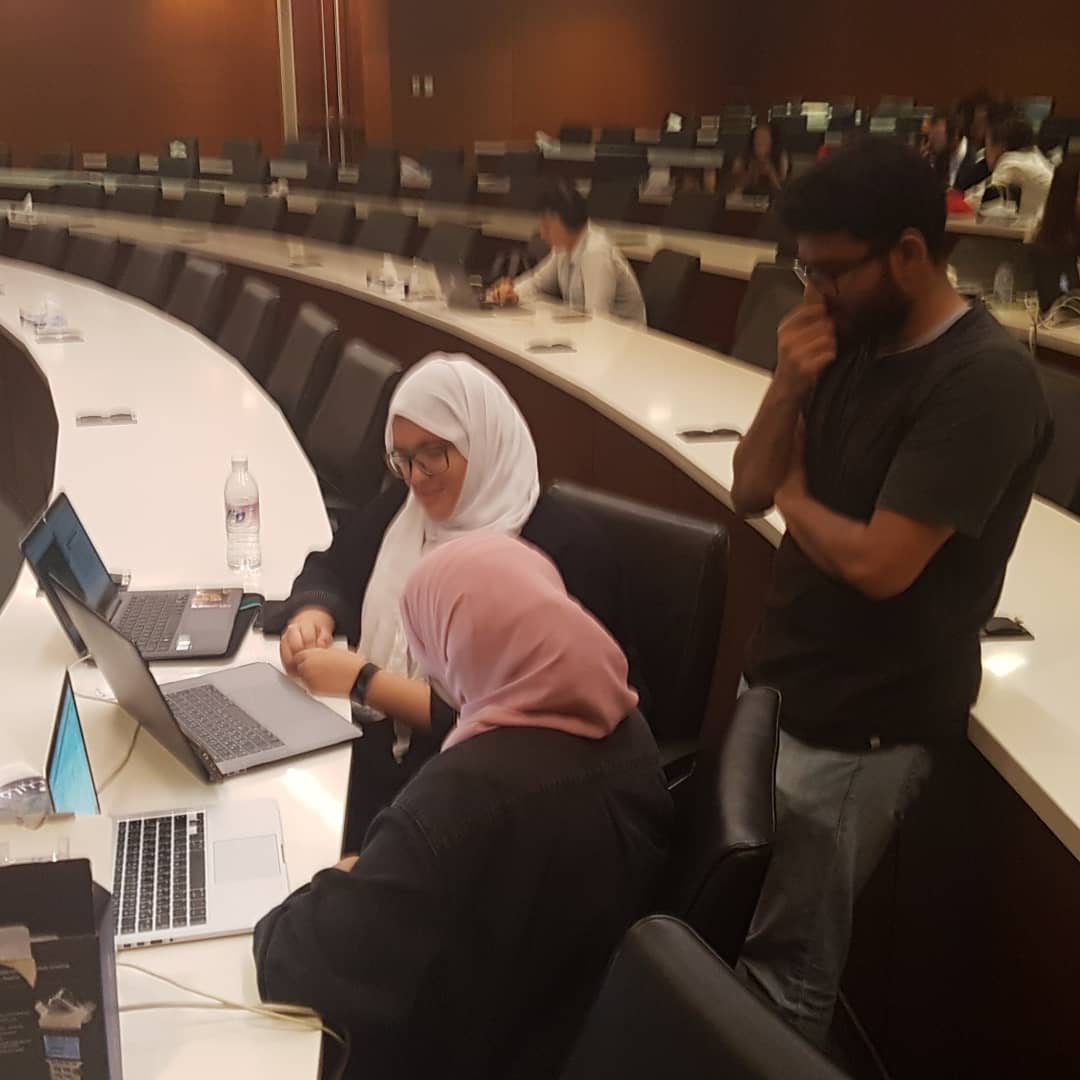 CinematicSci's tweet photo. Congratulations to all the teams at this year's 'Science of Storytelling' workshop - part of @KAUST_News #WEP2019 - for all their great videos promoting science! Well done to the winners of the best overall prize for their 'Story of Time' video #scicomm #videomaking #sciart https://t.co/AaOYXbF44l