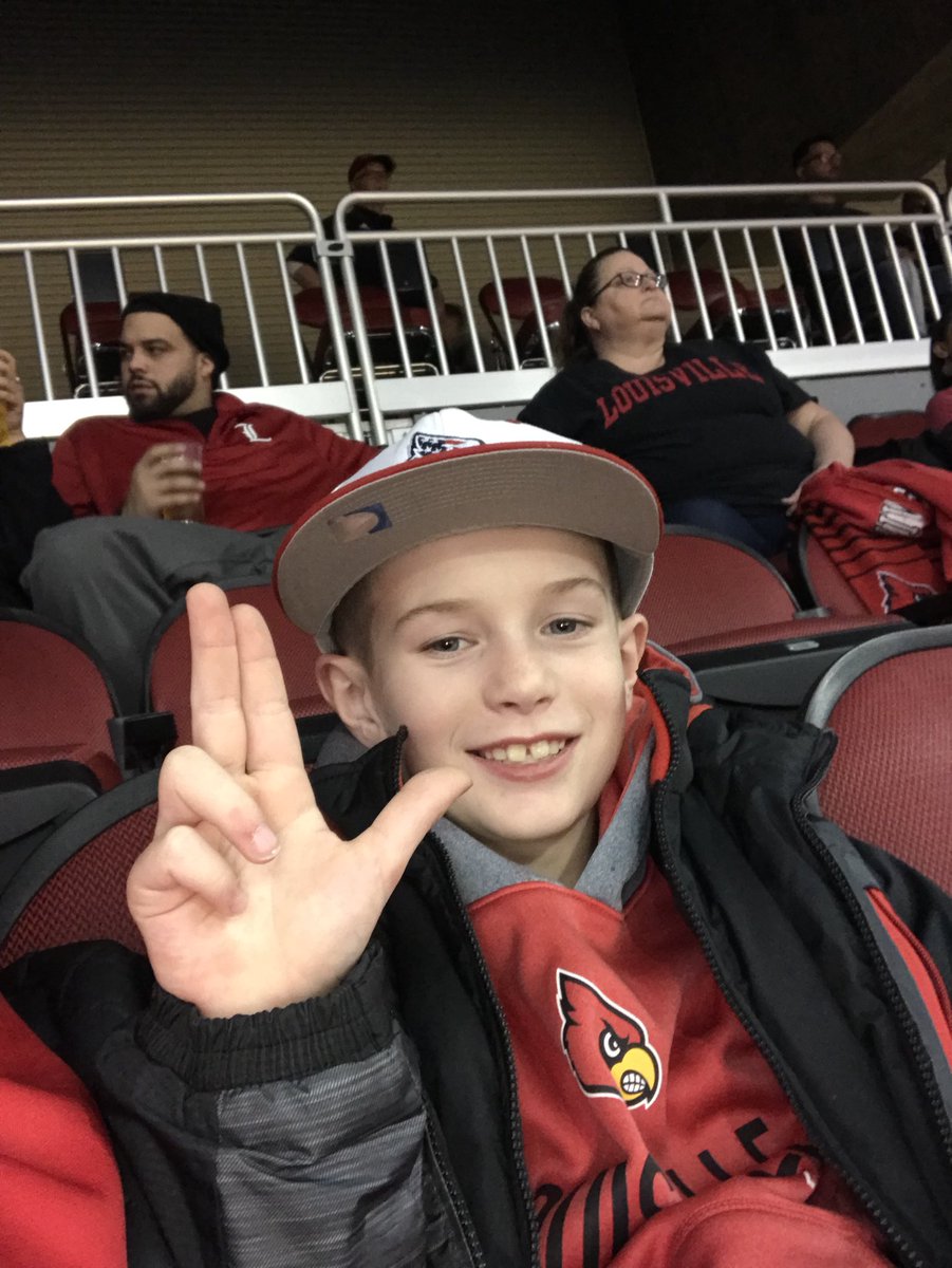 troy101781's tweet photo. He’s excited to watch his Cardinals! 🏀Go Cards!! #L1C4  #GoCards https://t.co/8ufoghh9bA
