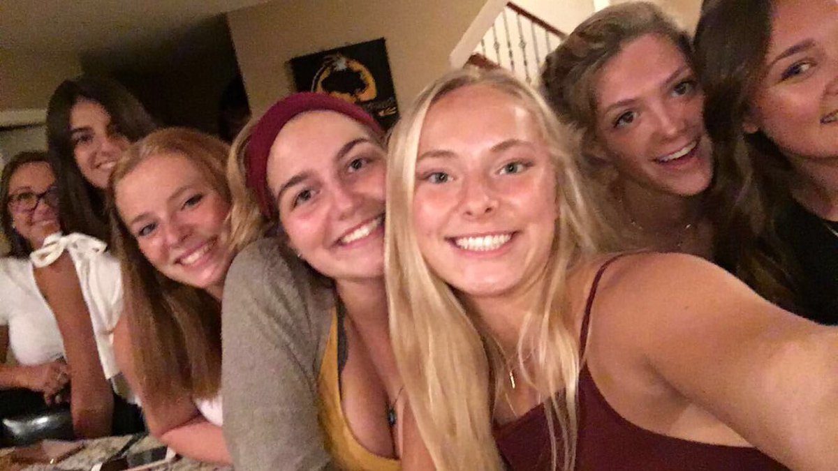 morgan_phipps's tweet photo. Happy birthday mo💜💜 I’m so happy I’ve gotten to know you a little more this past year and can’t wait to hang with you more😍 love you a ton and hope your 18th bday was one to remember @morgangraham_ https://t.co/tb7de19TML