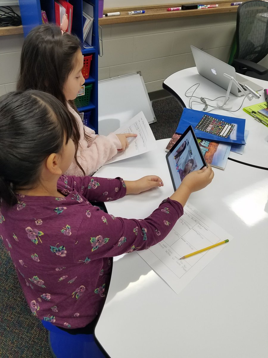 mrsjsmith8's tweet photo. Using details from the text to create videos with Flipgrid!  @msweigt @Floss161EL @SerenaHills_161 @Flipgrid #D161Learns https://t.co/xpSLtqS42n