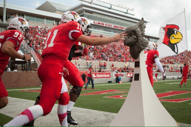 ZyonSlade1's tweet photo. Blessed and thankful for my first D1 offer from Illinois State University ‼️ thanks to @CoachK_Hall . Big Time Things coming soon I promise you 🙏🏽 #MHSFB #HornetPride #RedBird  @RedbirdFB @barnhill_jerrod @EarlGill10 @ArElite100 @lady4tay @BigD_DaveDyson @MHSHornet https://t.co/9PWDM5UrBK
