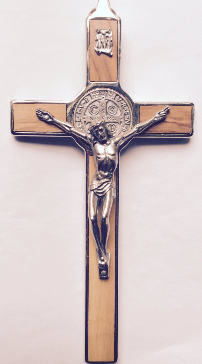 ROSADESARON150's tweet photo. Bendice Señor a nuestros hijos y nietos, ilumínales, acompañado, y guíalos, ten piedad de ellos
San José 
Ruega por nosotros
Ayúdanos a seguir tus pasos
No te olvides del día que nos toque ir al Padre https://t.co/kfefIxFqVd
