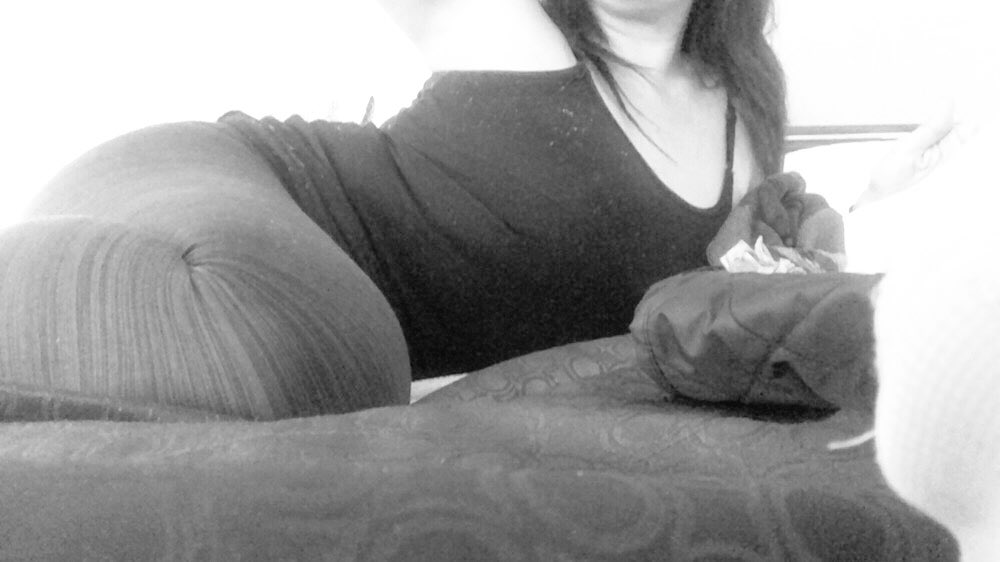 nfl_niki's tweet photo. Curves #Milf #NativeGoddess https://t.co/usrHH6cqF2