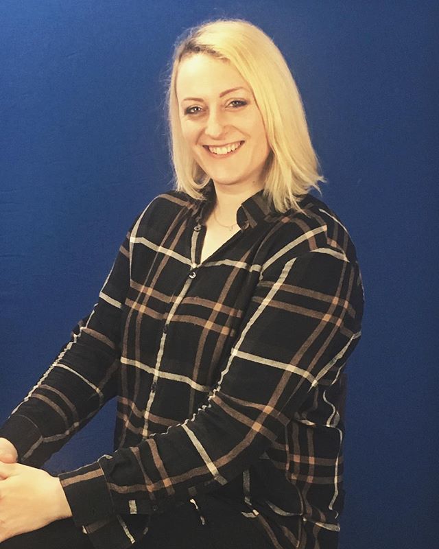 RinOlsson's tweet photo. ✨yeah, I’m a happy person, but I sure as heck don’t play one on TV. Massive thanks to @660studiosnyc for another fun, drama-filled self tape!✨🖤😎#manipulative
.
.
.
.
.
#actresslife #actorslife #actor #nyc #indiefilm#grateful #storyteller #tv #netflix… https://t.co/2MOfu8NukJ https://t.co/PJ5SQXeoiH