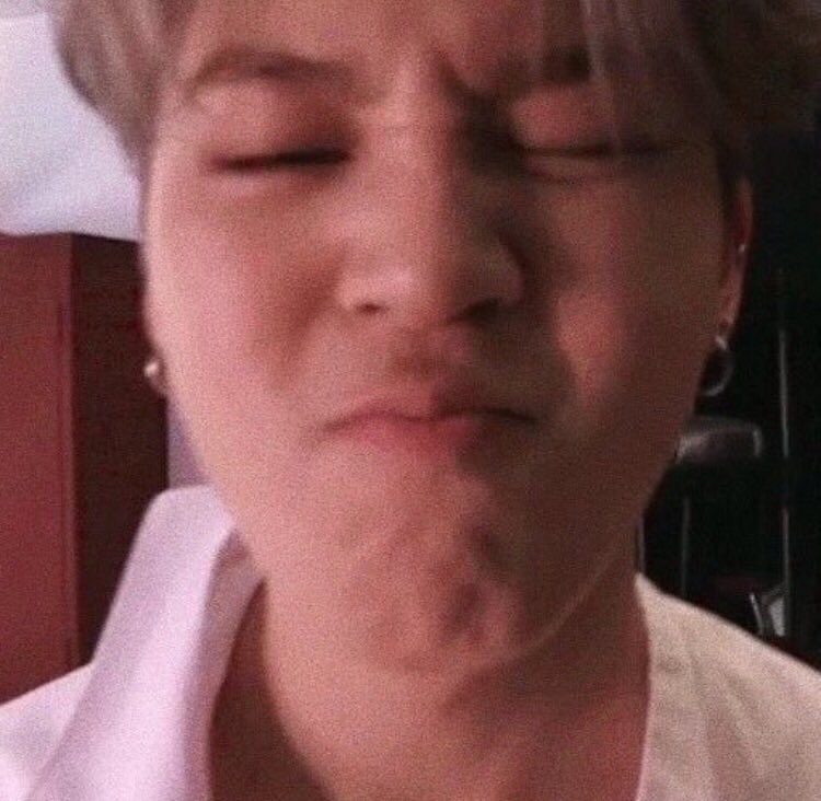 jimin’s lil nose scrunch