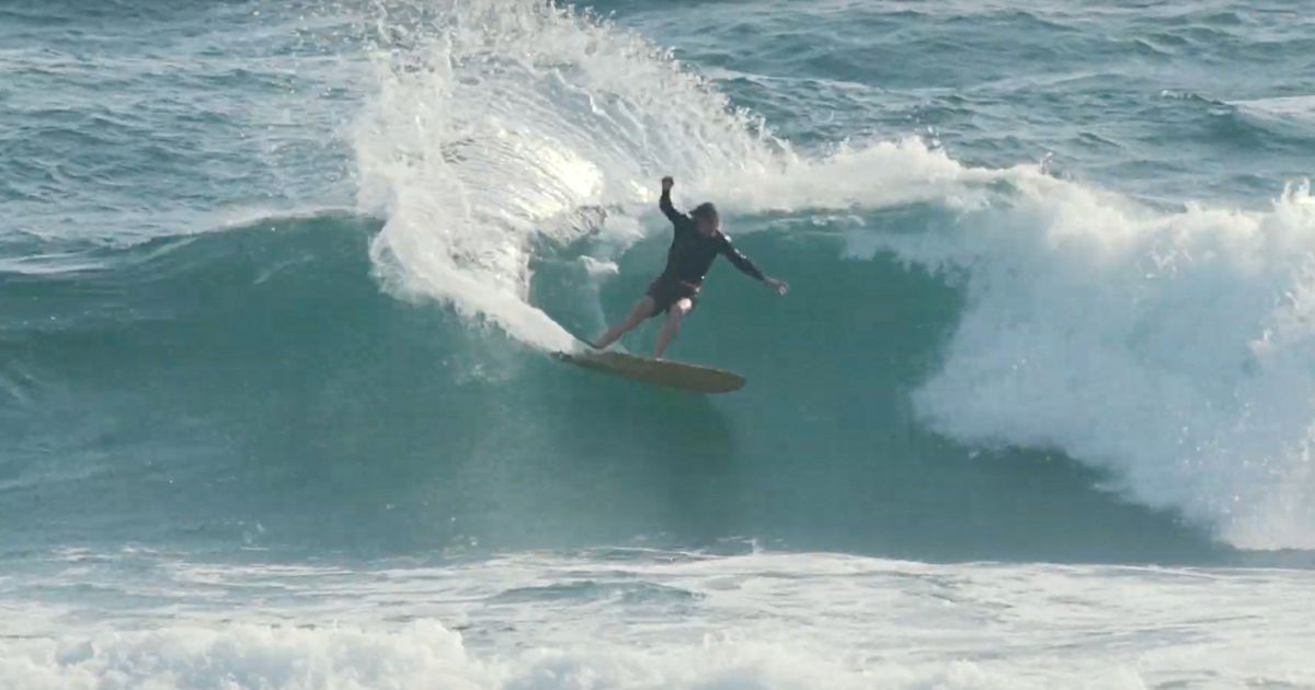 AlkiSurfShop's tweet photo. Beau Foster Lays Rail on a Single and Thruster - Style knows no fin setup https://t.co/eIQBXfTBje #Videos #BeauFoster https://t.co/MN56b8GFhs