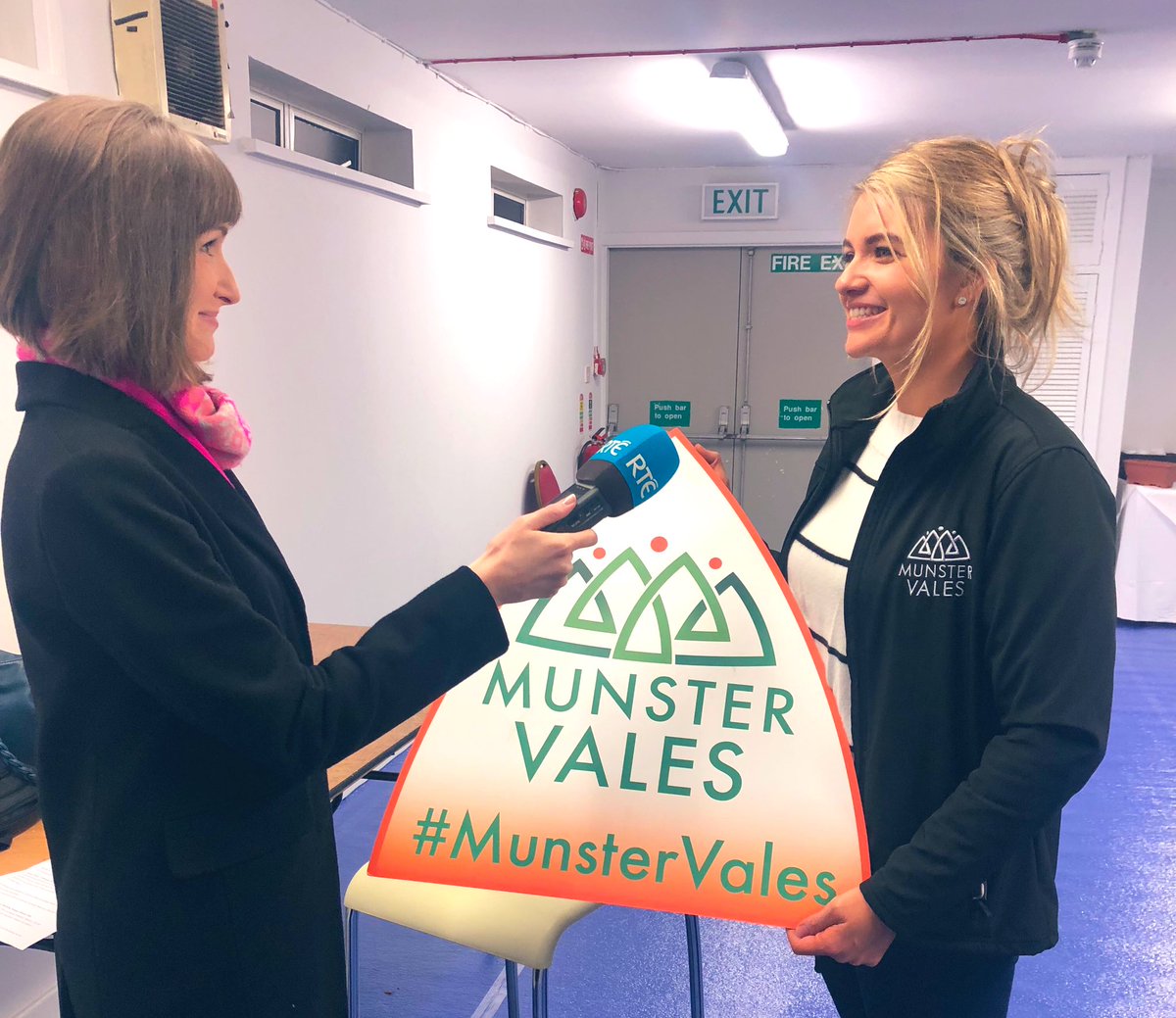 Munster Vales (@munstervales) on Twitter photo It was a pleasure to chat to <a href="/petulamartyn/">Petula Martyn</a> today <a href="/holworldshow/">Holiday World Show</a> about all of the reasons why people should holiday at home in Ireland. Tune into <a href="/RTERadio1/">RTÉ Radio 1</a> tomorrow morning to learn about all there is to see & do in #MunsterVales It was a pleasure to chat to <a href="/petulamartyn/">Petula Martyn</a> today <a href="/holworldshow/">Holiday World Show</a> about all of the reasons why people should holiday at home in Ireland. Tune into <a href="/RTERadio1/">RTÉ Radio 1</a> tomorrow morning to learn about all there is to see & do in #MunsterVales