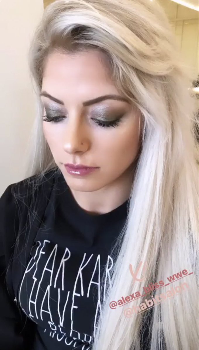 NoAlibiLeft's tweet image. Making an early trip to Phoenix was necessary in order to visit the most talented hair stylists and makeup artist known to man! The flight, along with the countless hours of sitting in a salon chair, followed by sitting in a makeup chair was totally worth it in the end. 💆‍♀️