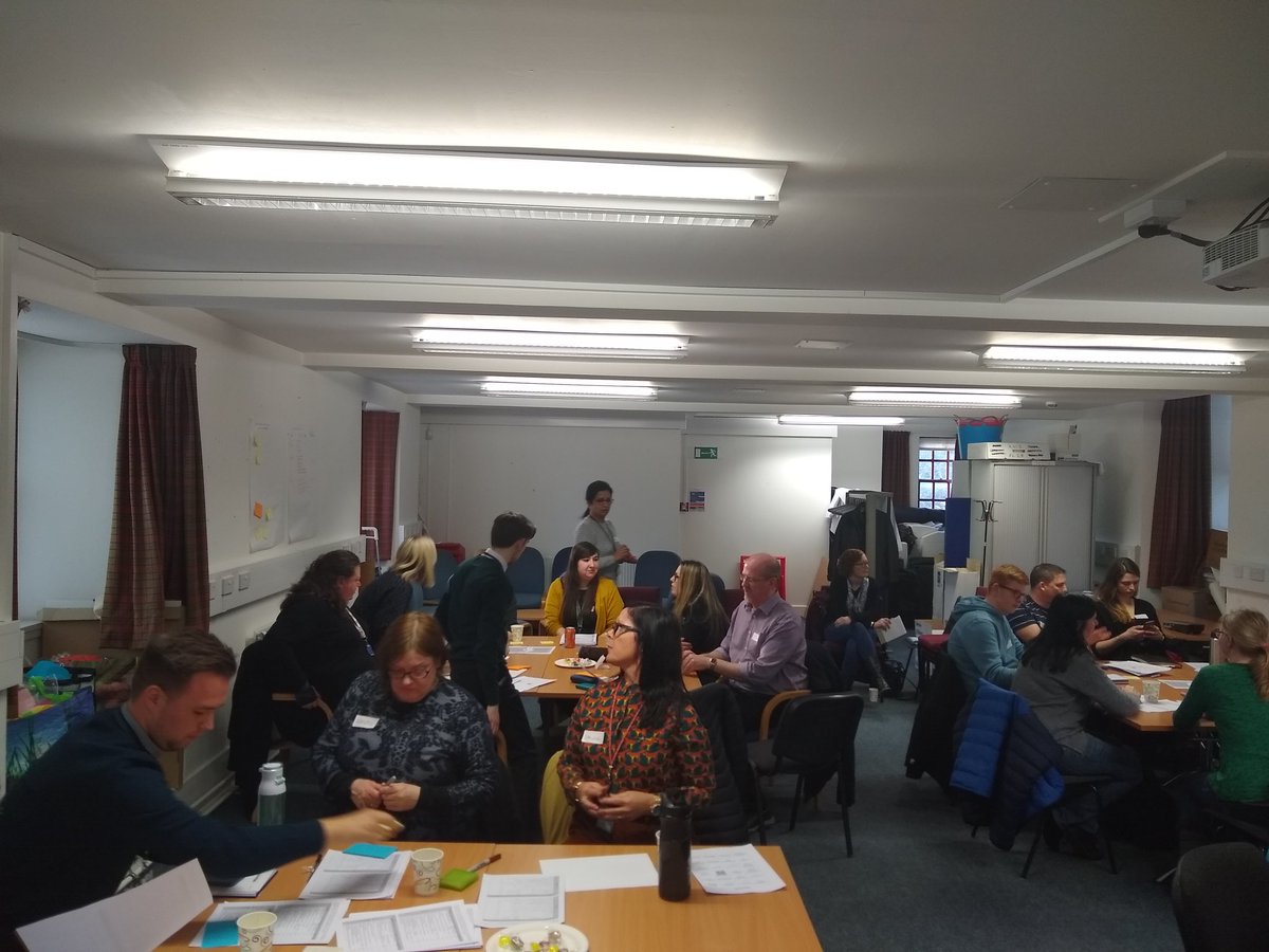 niallreid81's tweet photo. Fantastic #DigitalChampions gathering @DundeeCouncil this afternoon. Full of ideas and offers of help to help our digital skills journey. #TeamDundee #digitaldundee https://t.co/g3uLdBJ0RM