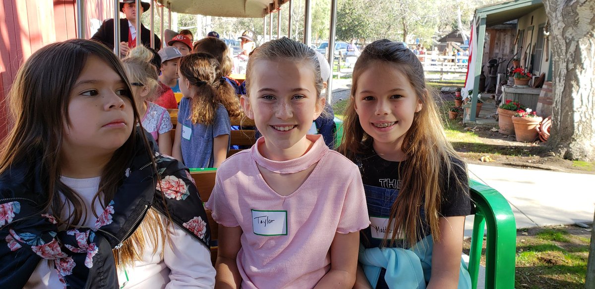 Grlgrdgate's tweet photo. Fourth graders enjoyed a California history outdoor adventure on our field trip today at Irvine Park Railroad! #hvepride https://t.co/NHCB1Ehkla