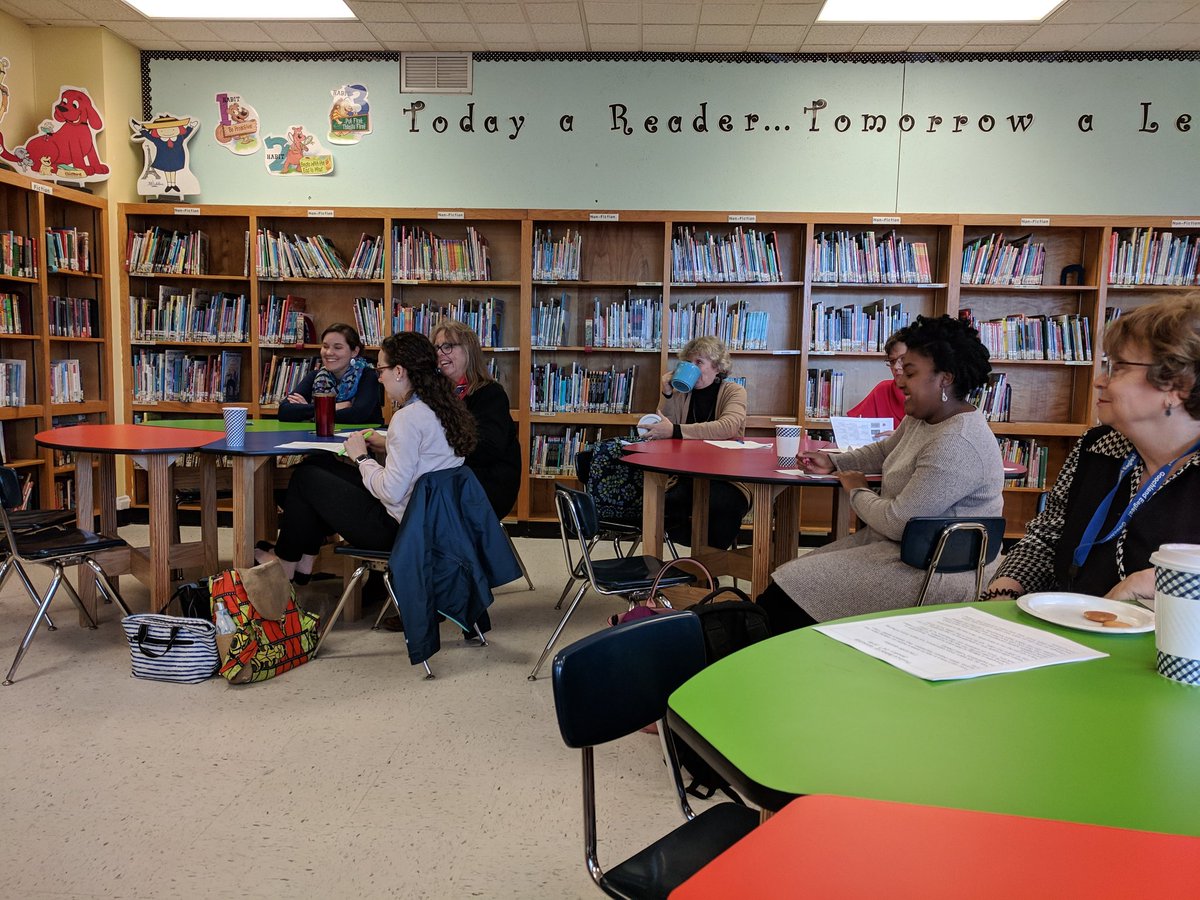 Stina_teach's tweet image. Positive Behavior Management led by @RES_Roadrunners @Mrs_SimsRES! Great opportunities for seasoned, new, and student teachers to reflect on classroom management! @KeoMathTeach @sagGEYER #positivebehaviormanagementworks #routinesmatter #happystudentsbetterbehavior #eccho