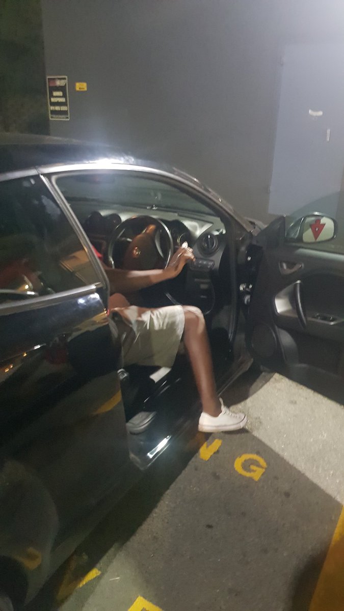 intelliDOps's tweet photo. #TeamIntellidrive do it again.. 
The driver was stopped after failing to return his rental car and avoiding calls for 3 weeks. They jammed the vehicles tracking and the ground ground crew managed to trace them in Fourways. #gotcha #wrongmove #1byone https://t.co/3JIP9L0ZSF