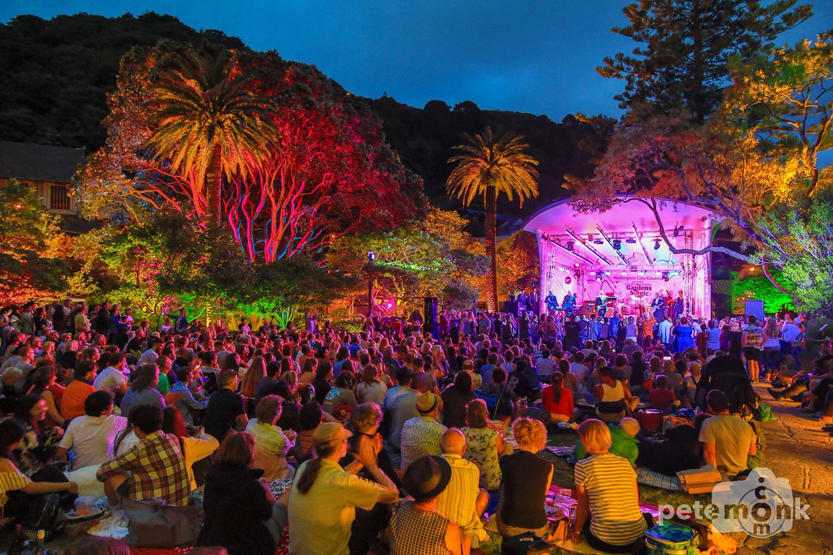 WgtnCC's tweet photo. It's the last Friday of #GardensMagic! Tonight stars from @OrchestraWLG take the stage with a sunny mix of modern and traditional classics. The concert starts at 8pm but get there early to grab a good spot. https://t.co/qekRT6oaiY https://t.co/FXFWMacEGT