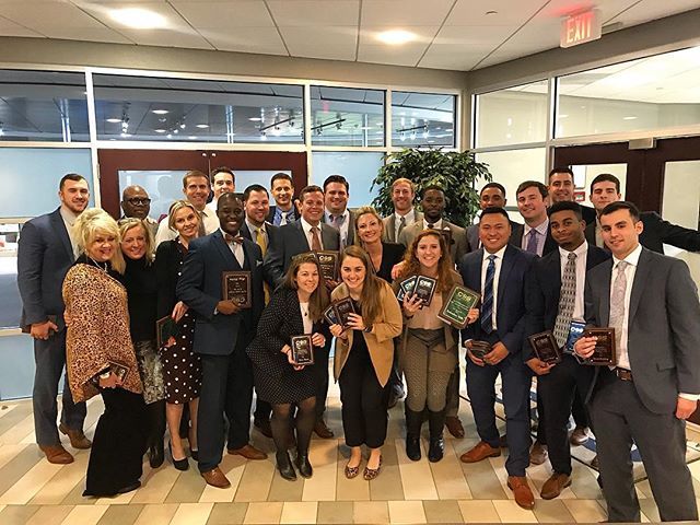 GoToCos's tweet photo. Congratulations to all of our Q4 and 2018 winners on an amazing year!!! #COSworldclass https://t.co/5MQk3nlPQV https://t.co/LdujDsrEsP