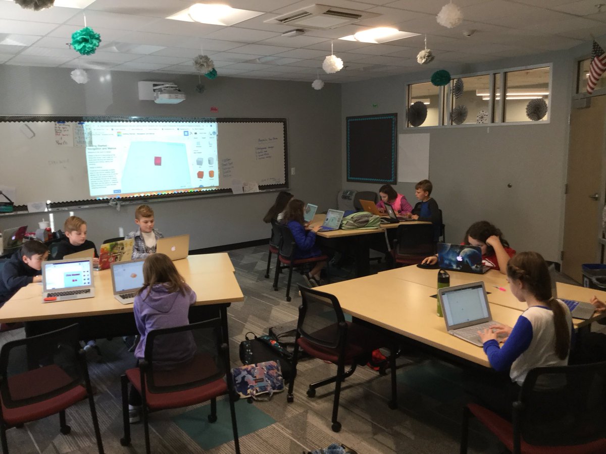 ODSTechsplorers's tweet photo. 👍😁5th grade is working on 3D printing for the world peace game - Olivia Masoner #thisisODS #ODSLife @OakhillDay https://t.co/YBnaRMw61F