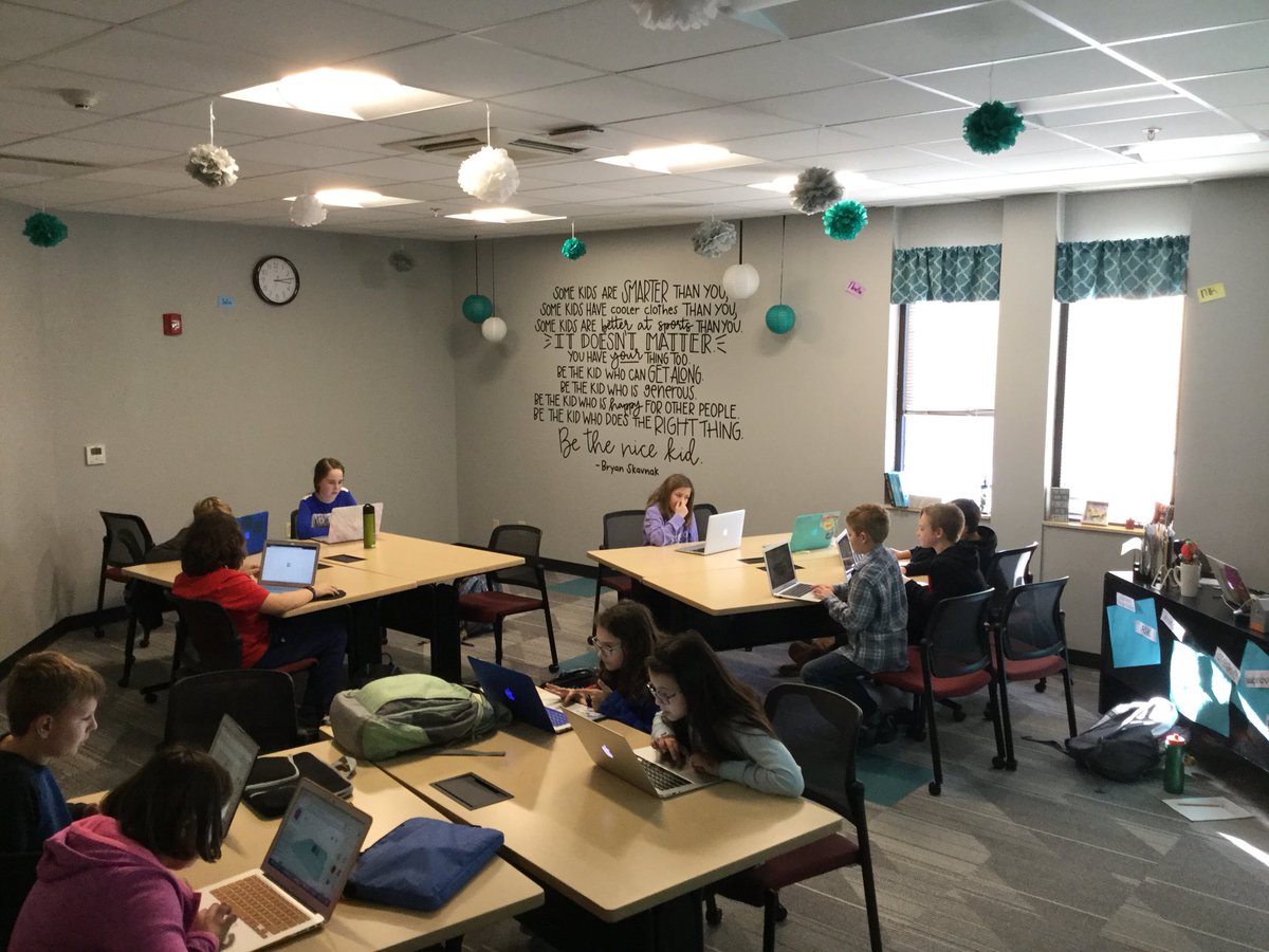 ODSTechsplorers's tweet photo. 👍😁5th grade is working on 3D printing for the world peace game - Olivia Masoner #thisisODS #ODSLife @OakhillDay https://t.co/YBnaRMw61F