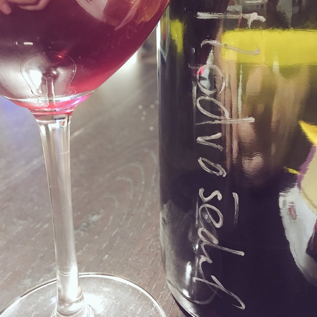 Vinorum's tweet photo. "To je to bílé víno, co je červené ?" - Lubos na ich  Osicka Modrosedak 2017. Moc fajn vino. https://t.co/EXNRubgzmX