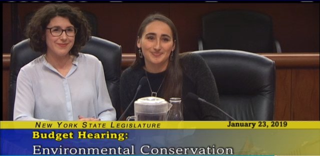 Liz Moran tweet media