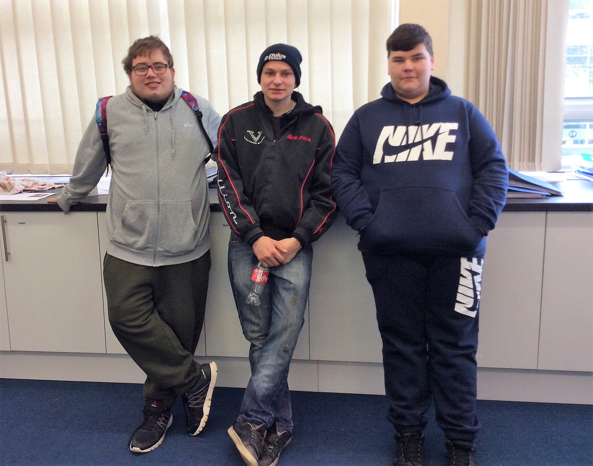 LG_School's tweet photo. There was a mini reunion this week at the Hub as 4 ex pupils returned for a visit. The overwhelming feeling was that Littlegreen had been a constant and a support to them. It was great for our year 11's to see that leaving school is only the beginning. https://t.co/BupkGquArP