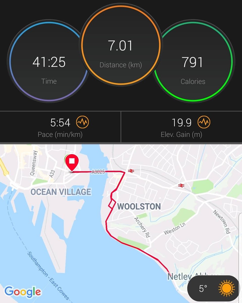 Charliewigmore1's tweet photo. Feels good to be training again now that I've got my new garmin watch! Been so lost without it. Gentle 7k tonight in the freezing cold! Not my fastest time but need to keep it slow and steady while my knee recovers! #teamwigmore #garmin #londonmarathon2019 https://t.co/vybDtYg9db