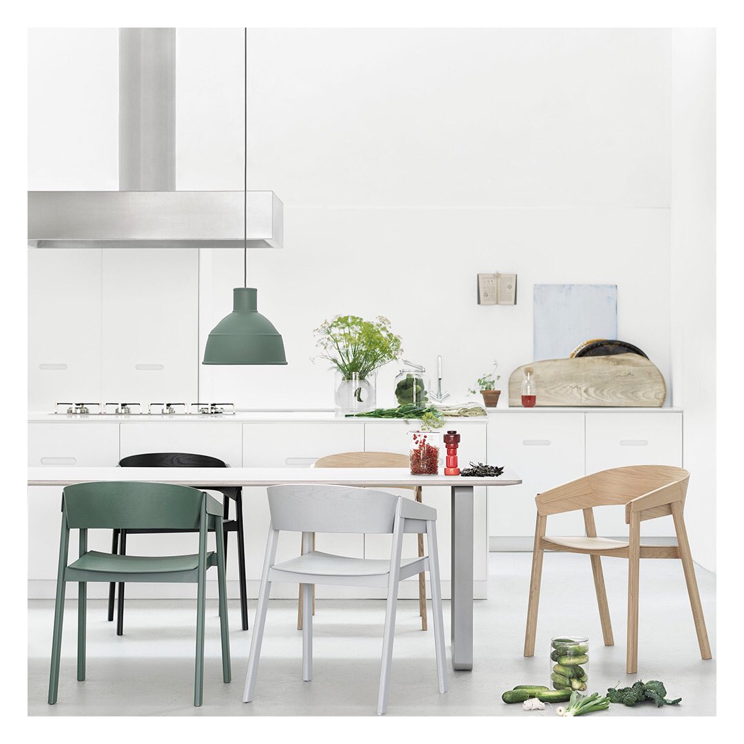 mobler_es's tweet image. La icónica lámpara Unfold de Form Us With Love está disponible en varios colores ¡Elige tu color! #muuto #muutodesign #newnordic #unfold #pendant #lamp #new #interior #inspiration