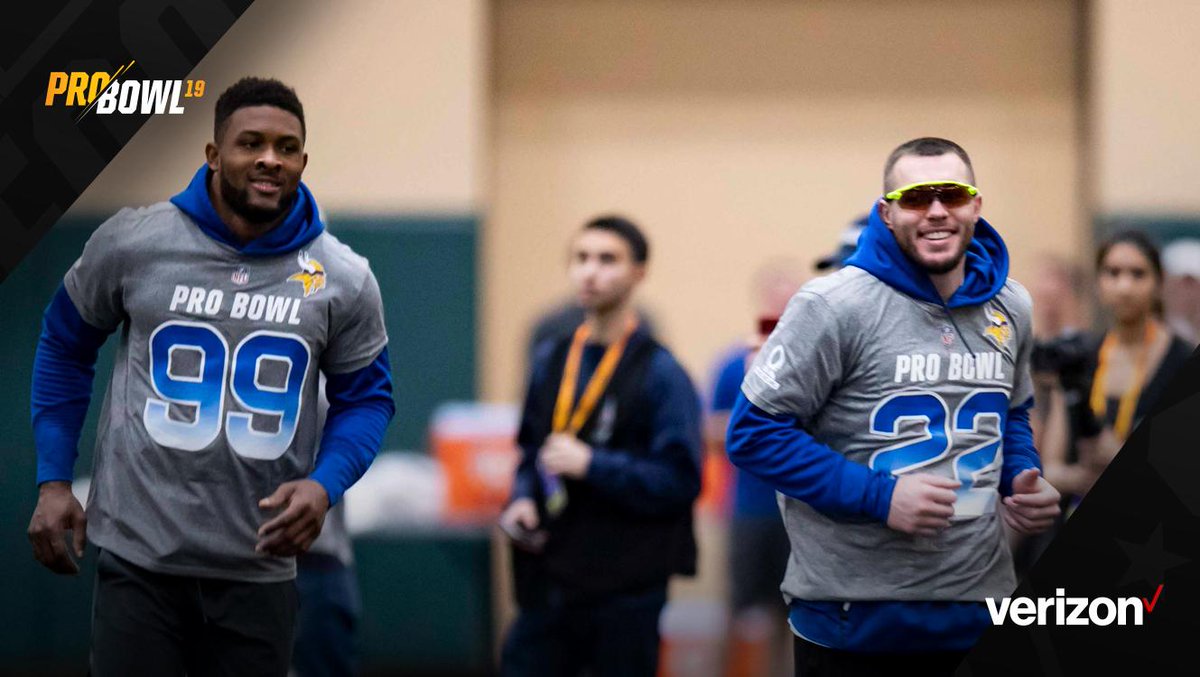 All smiles on Day 2 at the #ProBowl.  #Skol  📷: mnvkn.gs/9m0koN https://t.co/IGfhh7b4vH