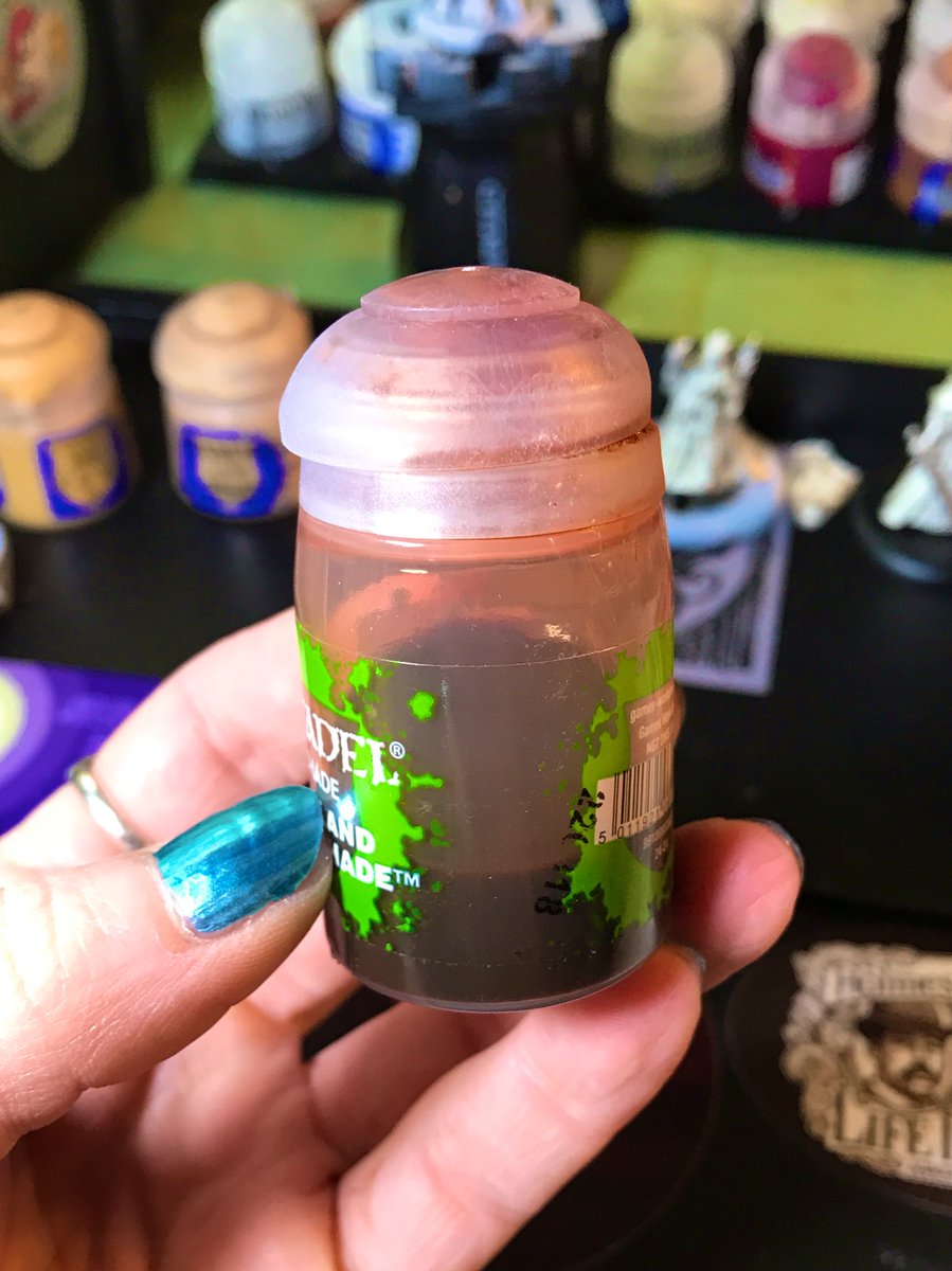 Jodyanna83's tweet photo. Just had my first #inkdisaster! Knocked over Reikland Fleshshade on my #travellingpaintshow and legit shreiked. Cats ran in all directions- lucky I paint in the lid of my #citadelprojectbox so it wasn’t that big a mess. RIP half of my shade pot.. 😓😅 #paintingminiatures https://t.co/195x5ELiFI