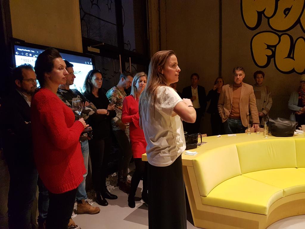 Team_Thomma's tweet photo. Waar kom je vandaan, wat is je energie en waar wil je naar toe, als team of als individu? Ff bijtanken? Inspirerende kick-off van Happy Fuel vanmiddag! https://t.co/nm3UxxfpL3 https://t.co/hkQrEPTuIr